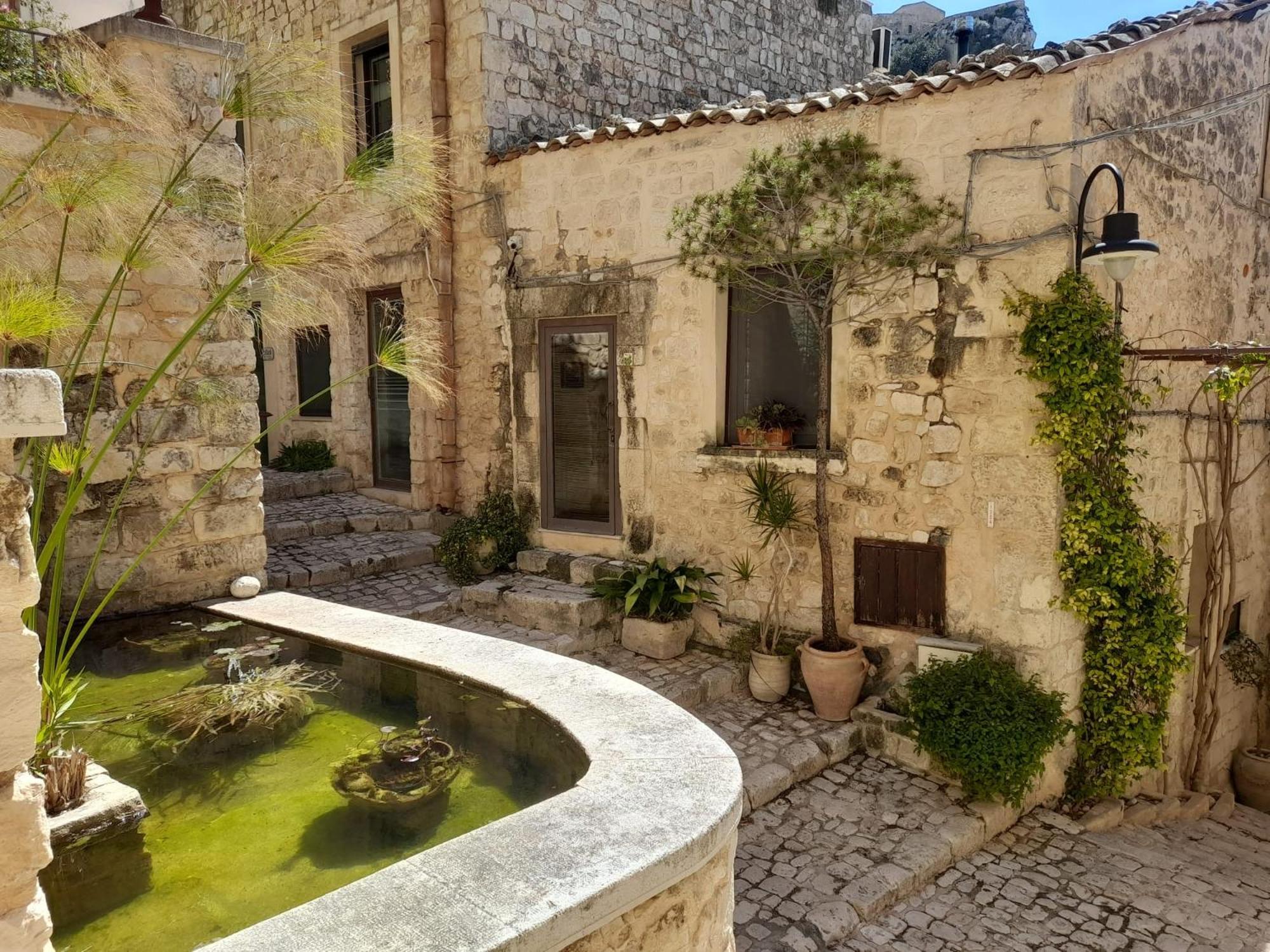 Вилла Borgo Hedone Шикли Экстерьер фото