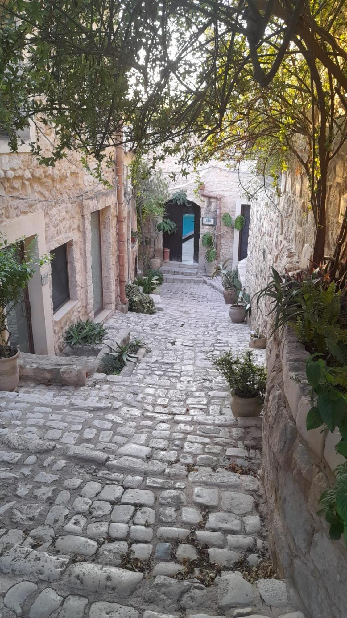 Вилла Borgo Hedone Шикли Экстерьер фото